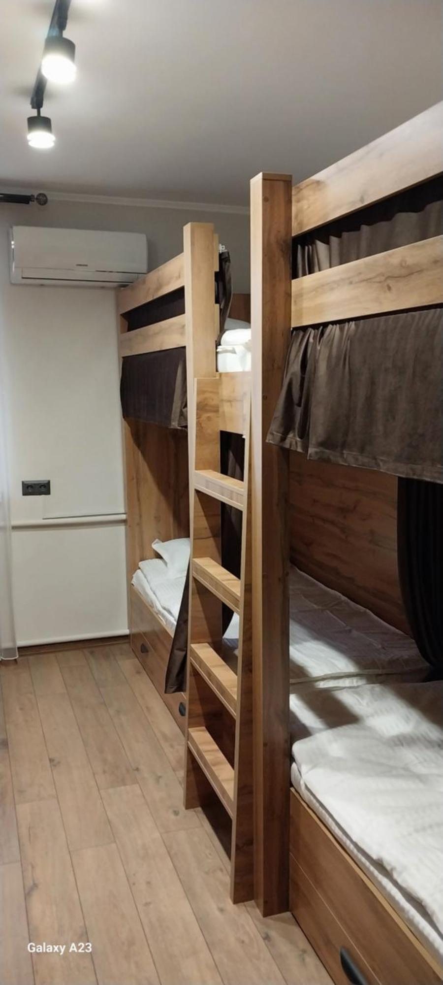 Cozy Hostel Bisjkek Buitenkant foto